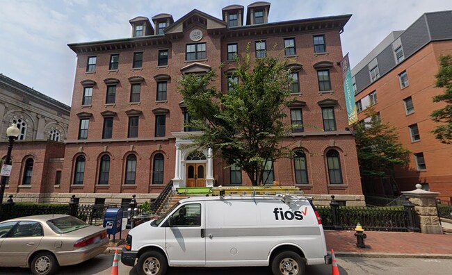 Foto del edificio - 761 Harrison Ave
