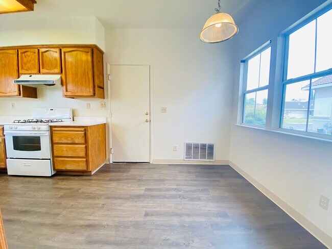 Foto del edificio - Nice Cul-De-Sac Location