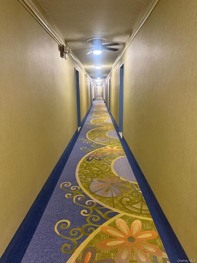 Building Photo - 601 Chestnut St