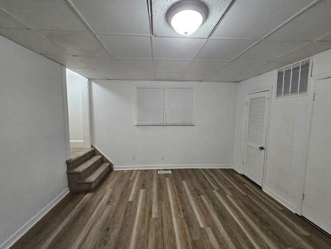 Foto del edificio - 109 E Eichel Ave