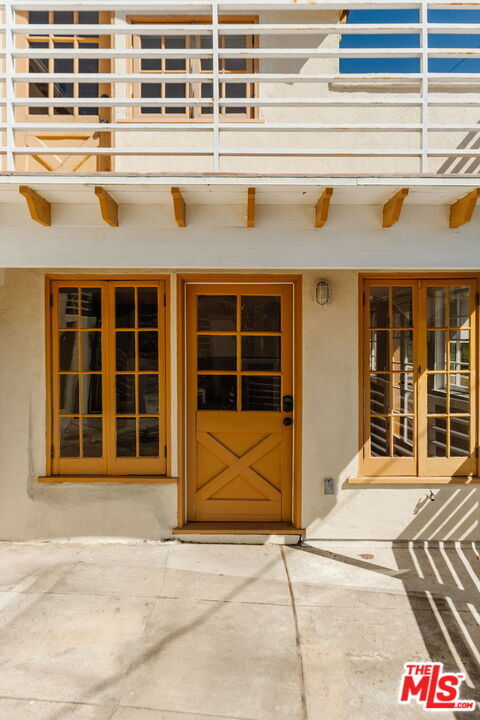 Foto del edificio - 8186 Gould Ave