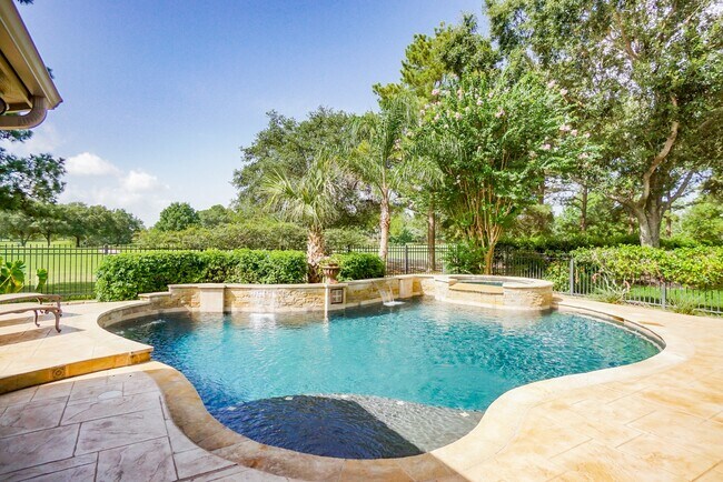 Foto del edificio - 22303 Stormcroft Ln