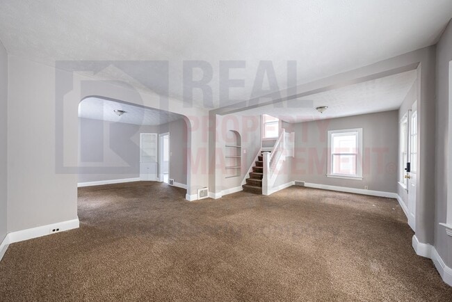 Building Photo - 8107 Goodman Ave