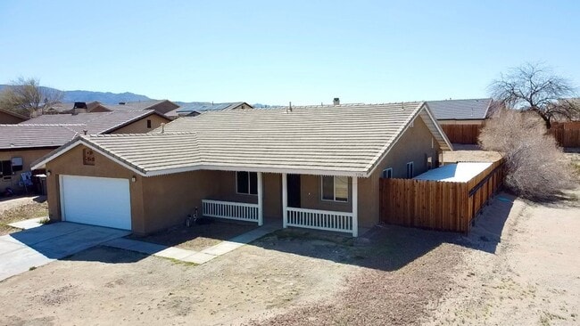 Building Photo - Wow must see 4 bedroom Plus 2 bath Home in...