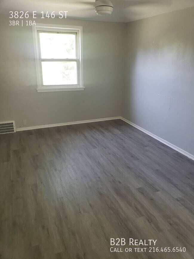Foto del edificio - 3826 E 146th St