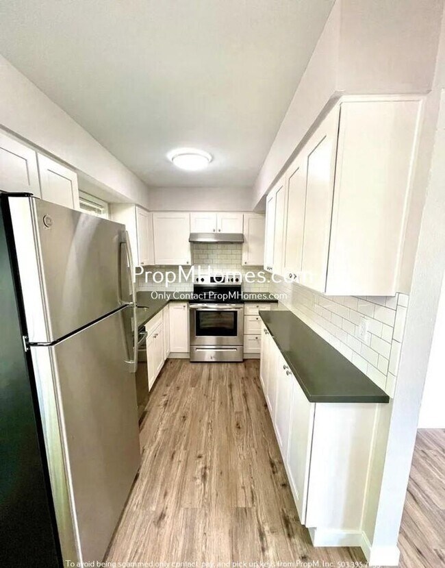 Foto del edificio - Updated One Bedroom Duplex in Montavilla!