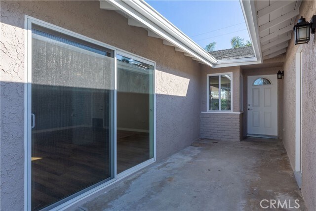 Building Photo - 16362 Del Mar Ln