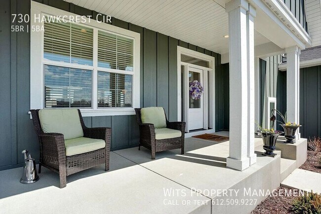 Foto del edificio - 730 Hawkcrest Cir