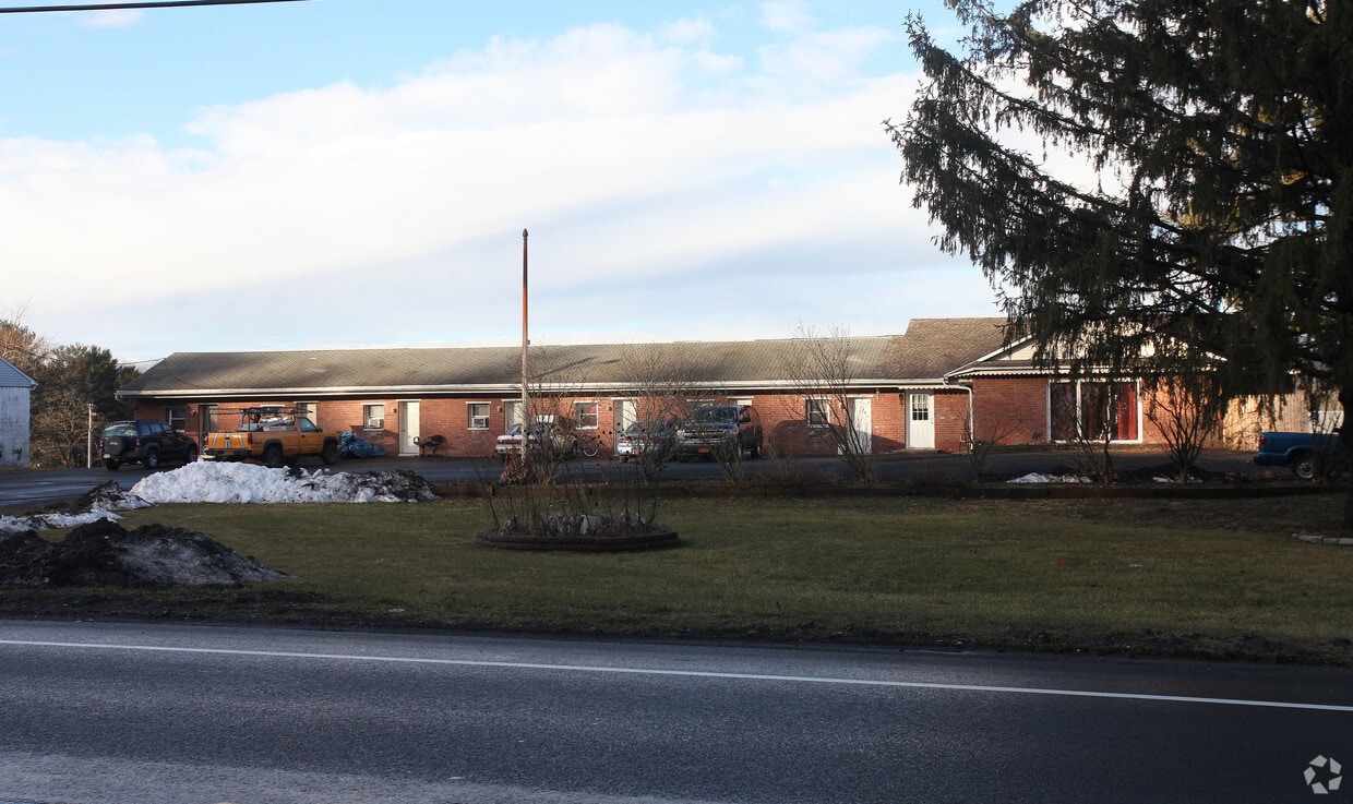 Primary Photo - 2053-2071 Ulster Ave