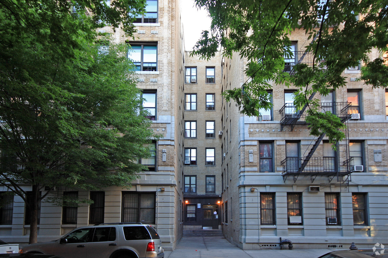 Primary Photo - 315 W 115th St