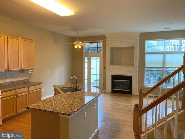 Foto del edificio - 326 Chestnut Hill St