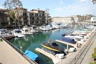 Building Photo - 6221 Marina Pacifica Dr N