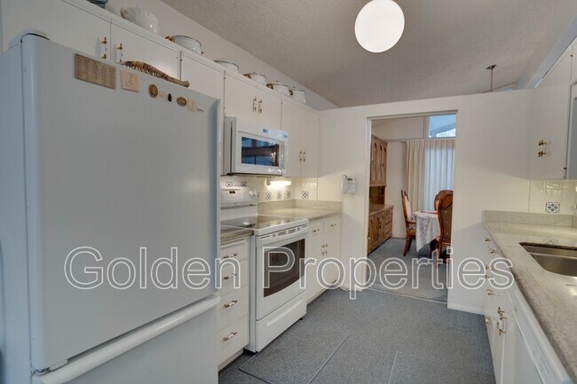 Foto del edificio - 1415 Crestline Dr