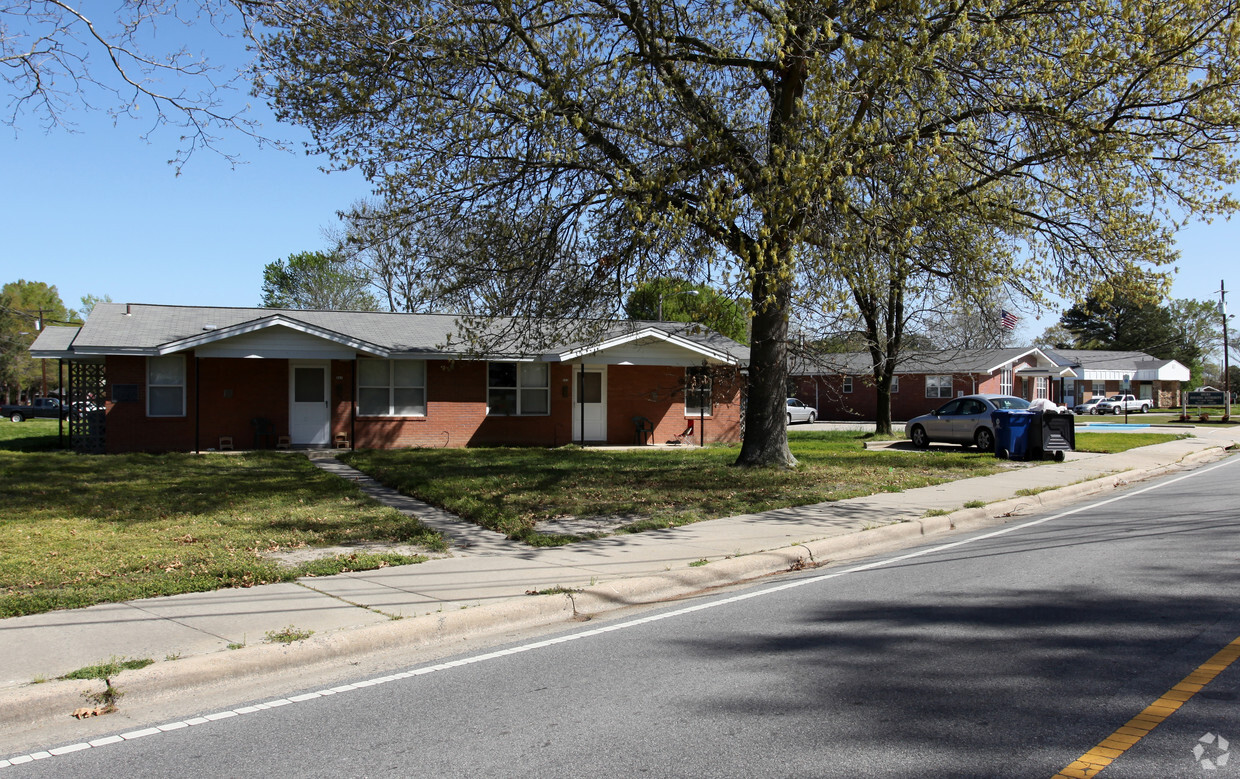 Building Photo - Belleview Apartments