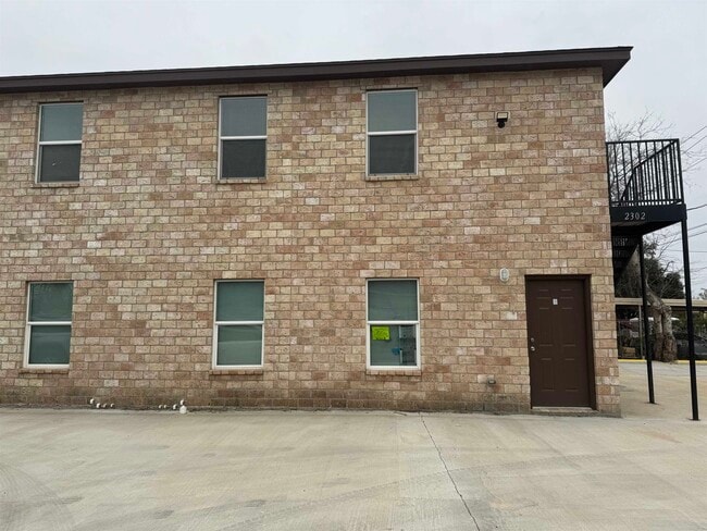 Building Photo - 2302 Rosario St