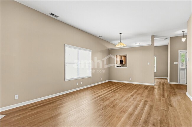 Foto del edificio - 11447 Drabble Ln