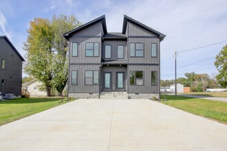 Building Photo - 238 3rd St