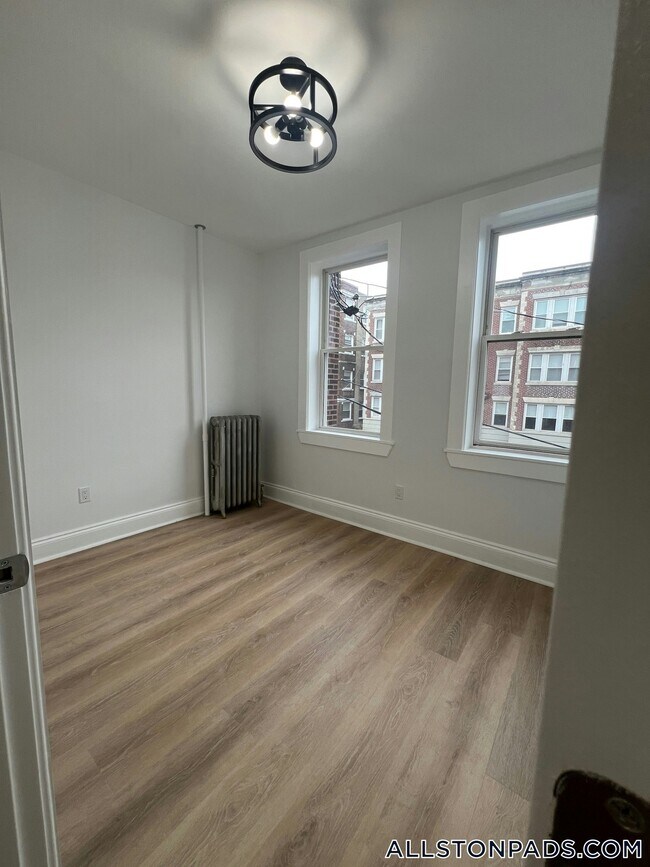 Foto del edificio - 110 Brainerd Rd