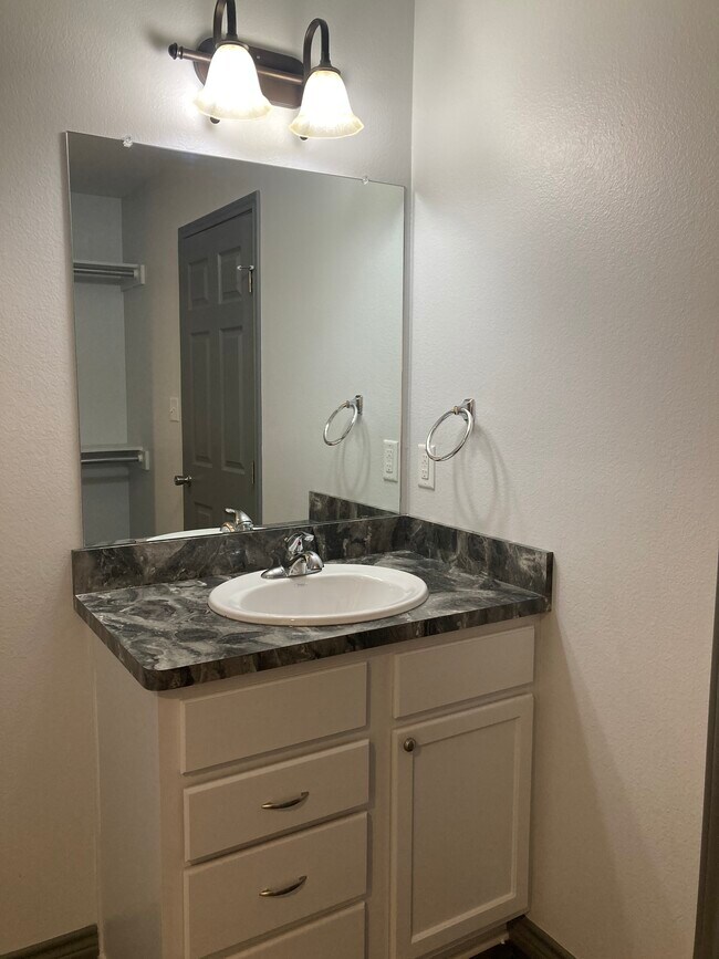 Foto del edificio - 1403 Garner St