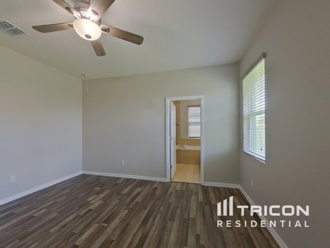 Building Photo - 5419 Dove Cottage Ln