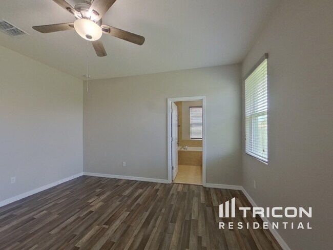 Foto del edificio - 5419 Dove Cottage Ln