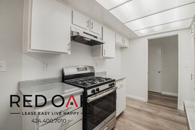 Foto del edificio - 13131 Moorpark St