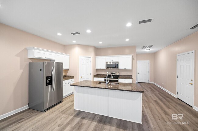 Foto del edificio - 3816 Chesterfield Ln