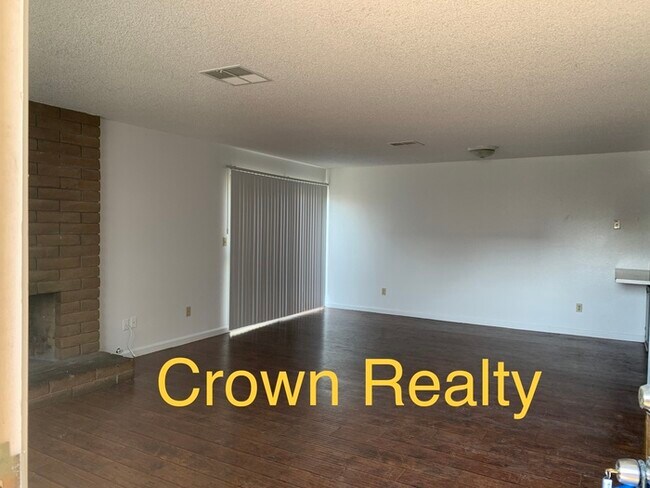 Foto del edificio - 2/2 Town home near Mooney