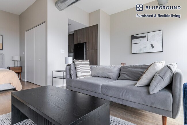 Foto del edificio - 211 W Scott St