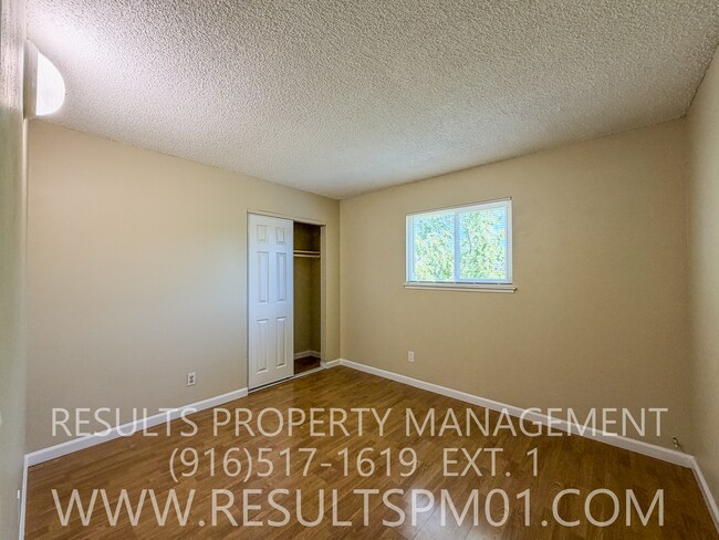 Foto del edificio - Adorable 2 bedroom duplex