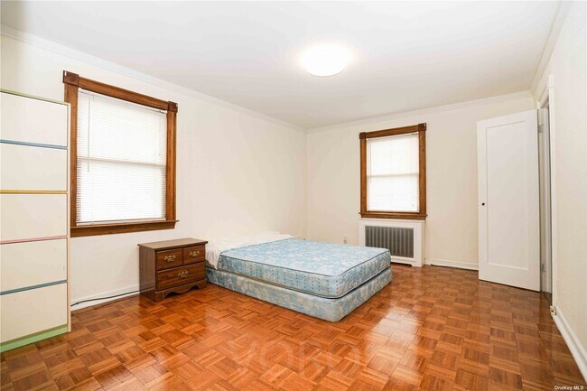 Foto del edificio - 30-14 150th St