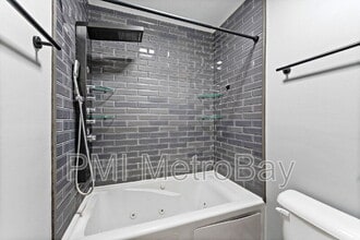 Building Photo - 7616 La Mesita Ct