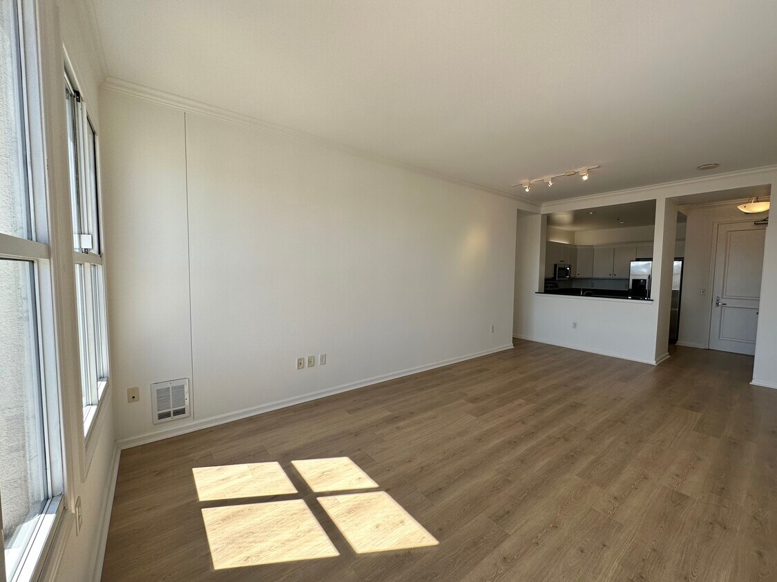 Foto principal - 140 S Van Ness Ave