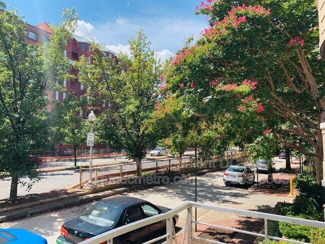 Foto del edificio - 2515 K St NW