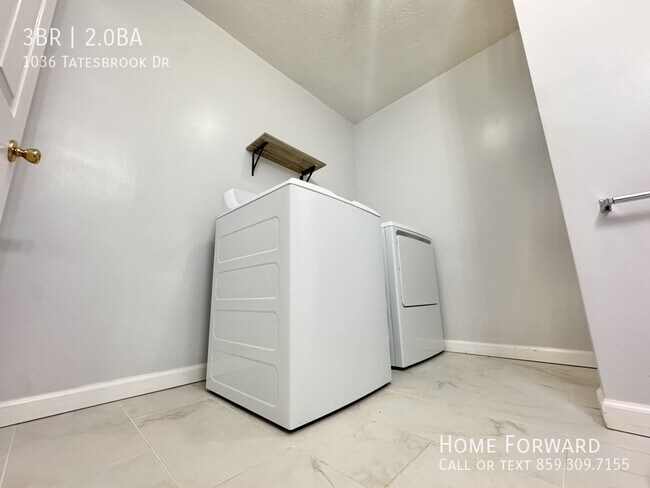 Building Photo - 1036 Tatesbrook Dr