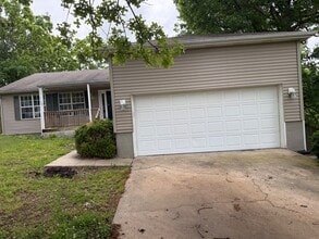 Building Photo - 154 Brook Ct