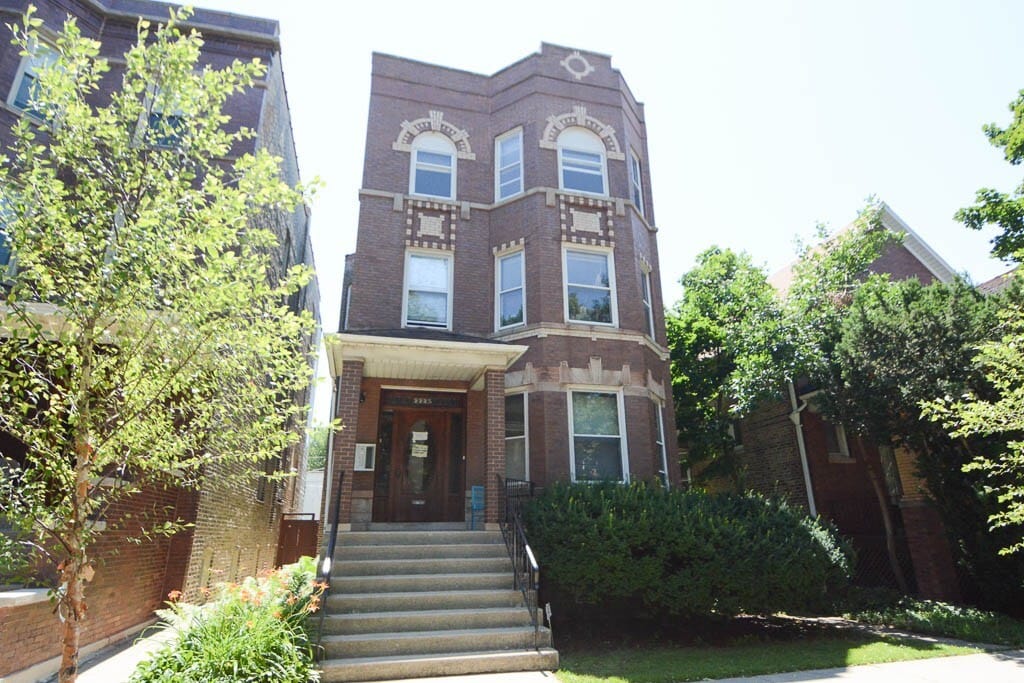 Primary Photo - 2234 W Walton St