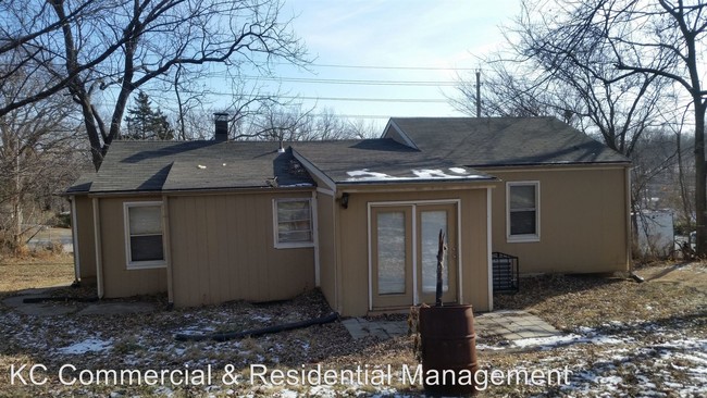 Building Photo - 3 br, 1 bath House - 405 Bellemere Road