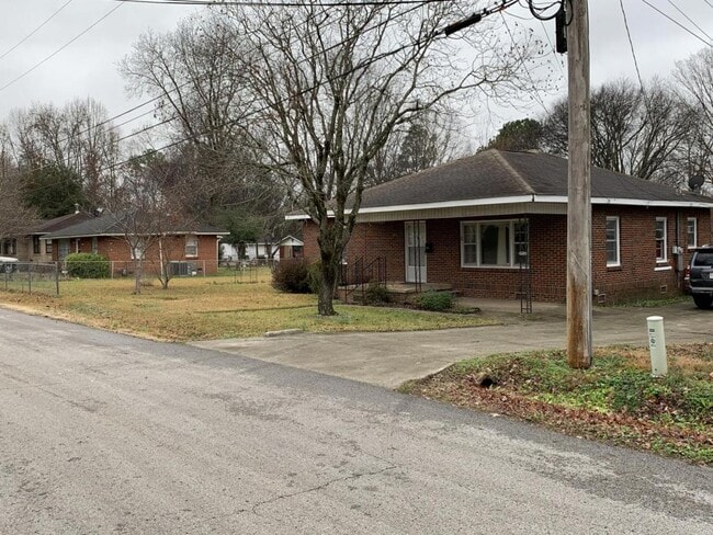 Foto del edificio - 2615 Kildare St NW