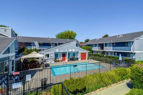 Pool - Aspen Village