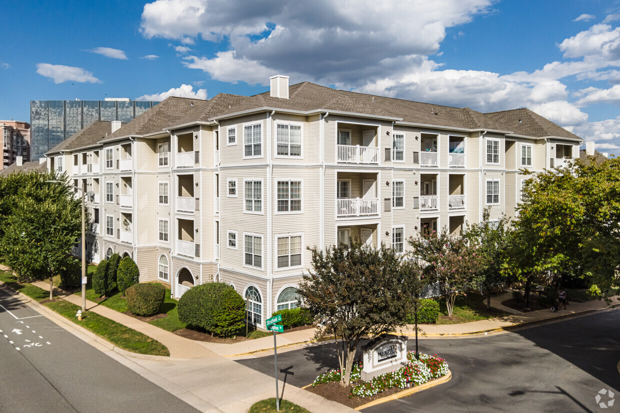 Primary Photo - Palazzo at Park Center