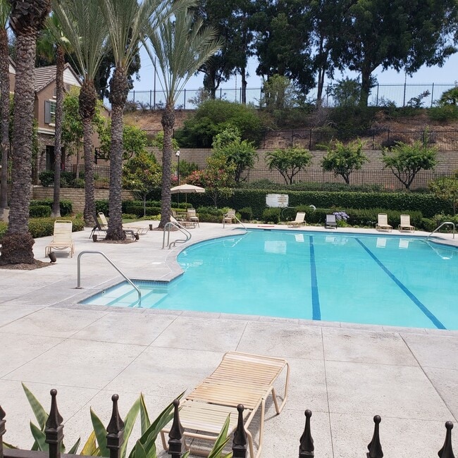 Foto del edificio - Welcome To Your New Home In Inglewood (Gat...