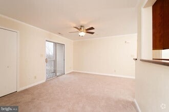 Building Photo - 75 Fern Oak Cir