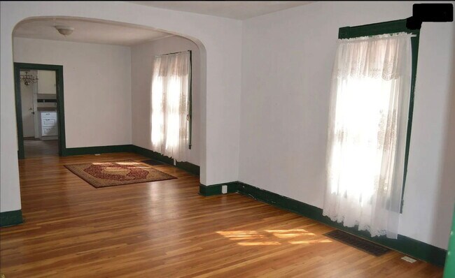 Foto del edificio - 1012 Cedar St