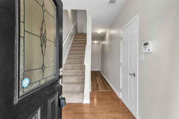 Foto del edificio - 3100 Lauren Parc Rd