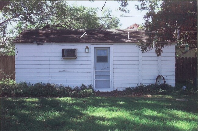 Building Photo - 2604 23rd St