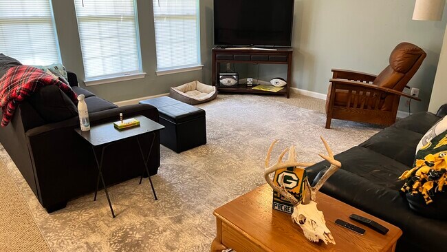Foto del edificio - 2541 Thorncroft Pl