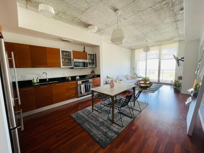 Foto del edificio - 3470 E Coast Ave