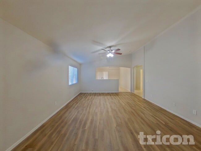 Foto del edificio - 19303 N Leland Rd