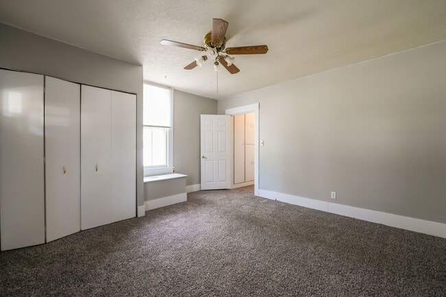 Photo - 1808 E Oak Street House